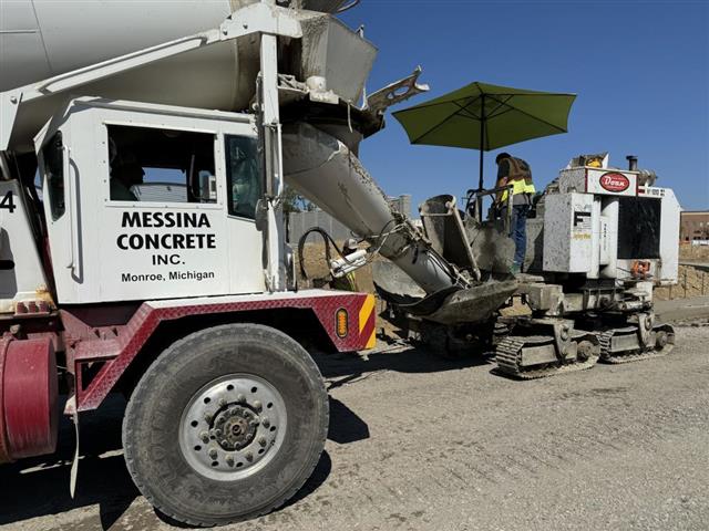 Novi curb concrete
