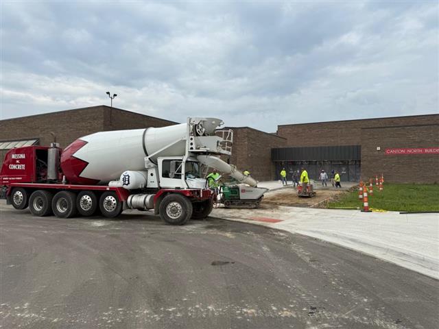 School entry concrete by Messina